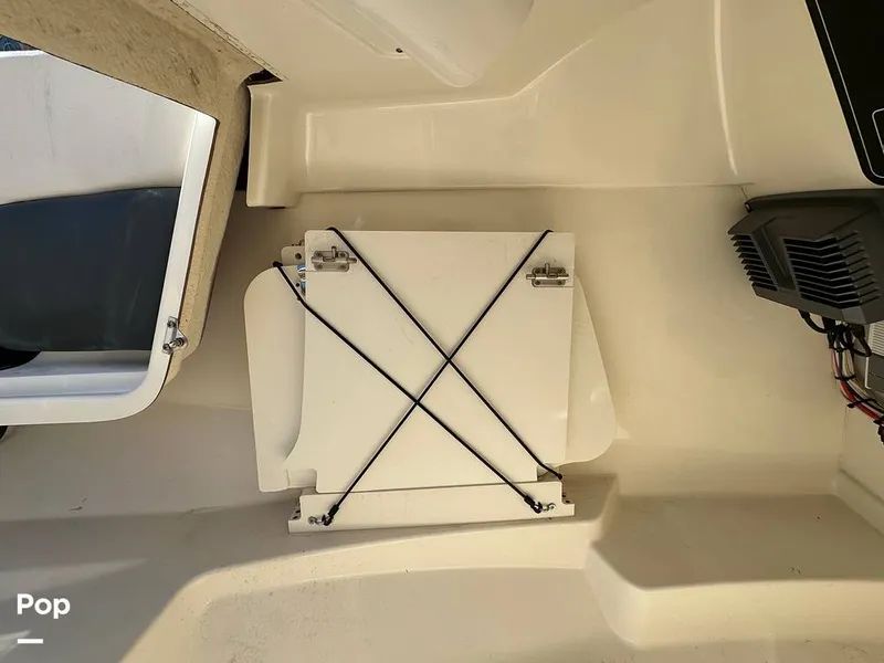 Slide: The Image of Boston Whaler 270 Vantage 2015 - 16189190