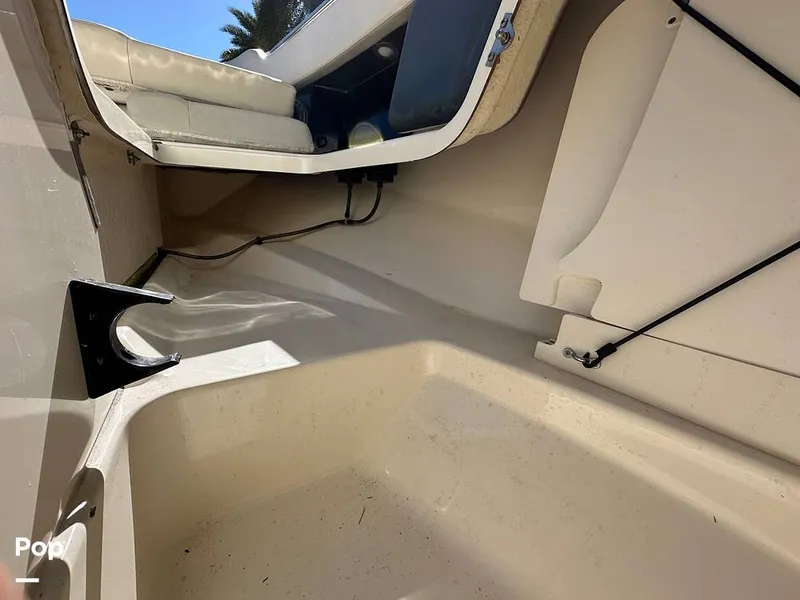 Slide: The Image of Boston Whaler 270 Vantage 2015 - 16189193