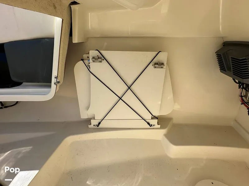 Slide: The Image of Boston Whaler 270 Vantage 2015 - 16189194