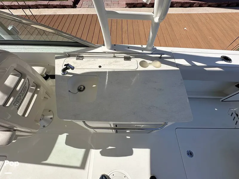 Slide: The Image of Boston Whaler 270 Vantage 2015 - 16170137