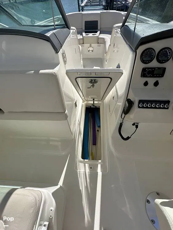 Slide: The Image of Boston Whaler 270 Vantage 2015 - 16170159