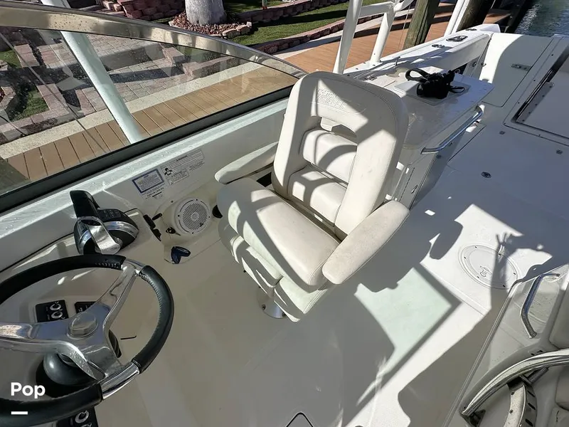 Slide: The Image of Boston Whaler 270 Vantage 2015 - 16170186