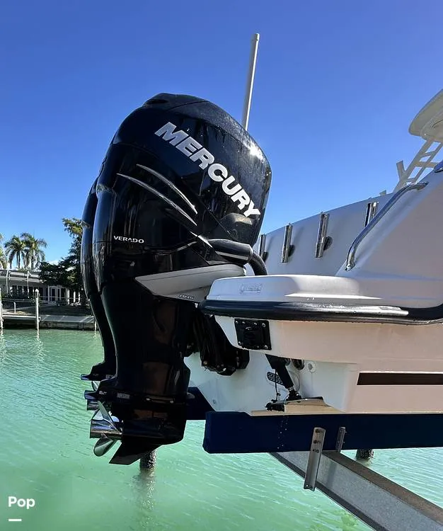 Slide: The Image of Boston Whaler 270 Vantage 2015 - 16170032