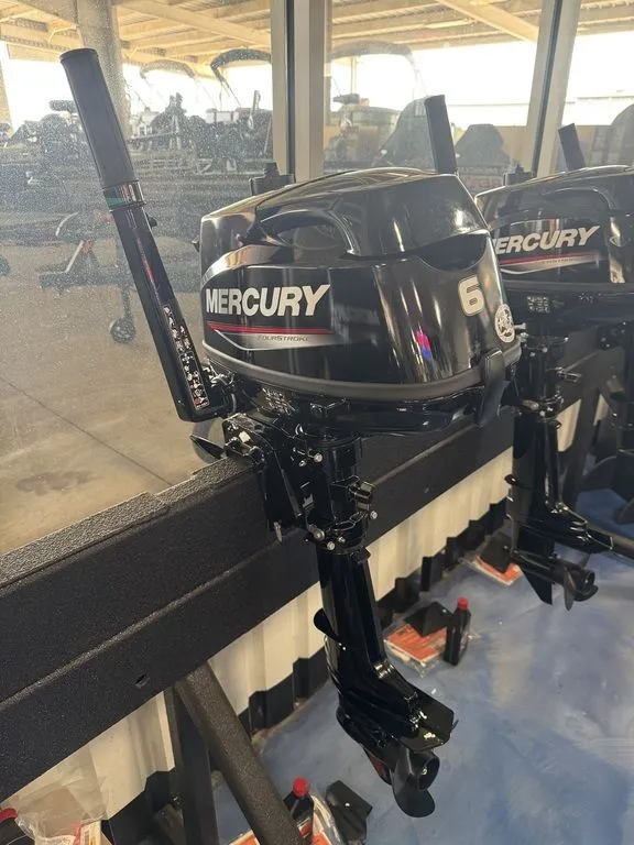 The Image of Mercury Marine® FourStroke 6hp 2027 - 0
