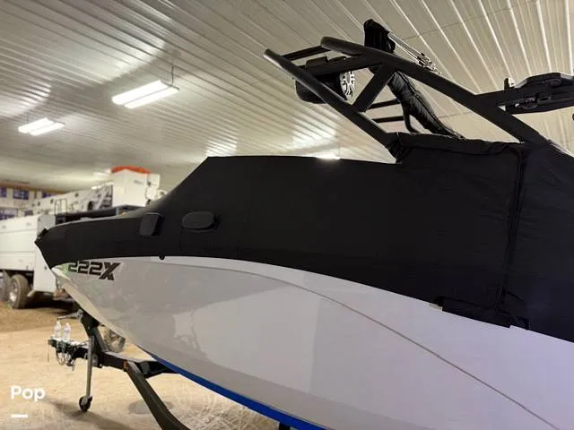 Slide: The Image of Yamaha 222xe 2025 - 16268712