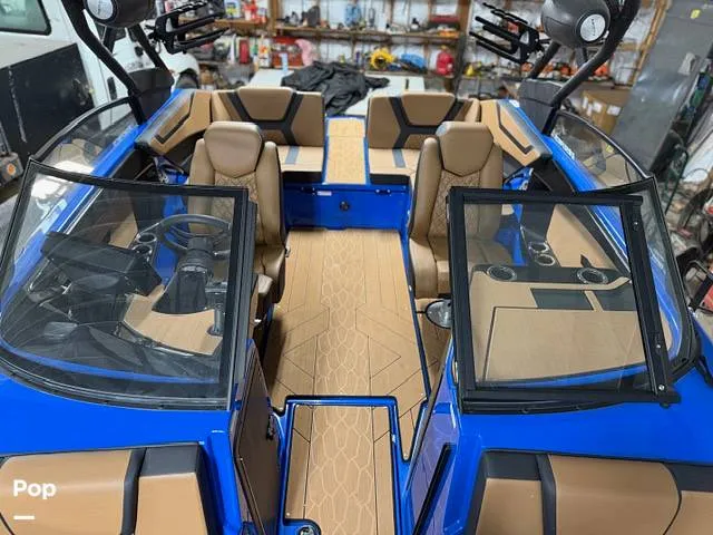 Slide: The Image of Yamaha 222xe 2025 - 16268722