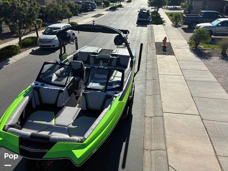Slide: The Image of Tige 20RZX 2020 - 16403923