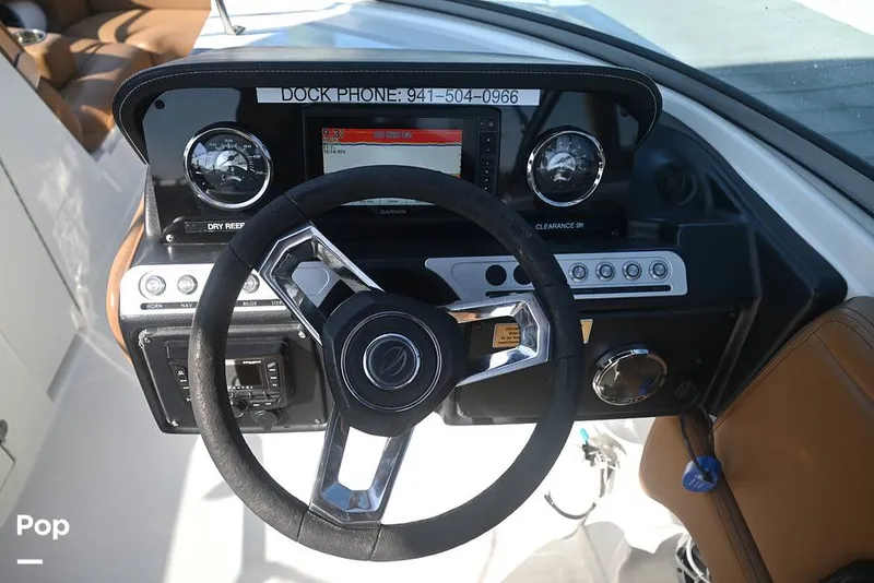 Slide: The Image of Crownline Boats E235XS 2023 - 16096581