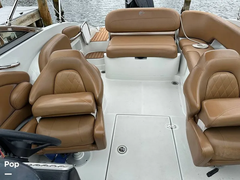 Slide: The Image of Crownline Boats E235XS 2023 - 16803436