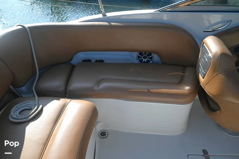 Slide: The Image of Crownline Boats E235XS 2023 - 16096595