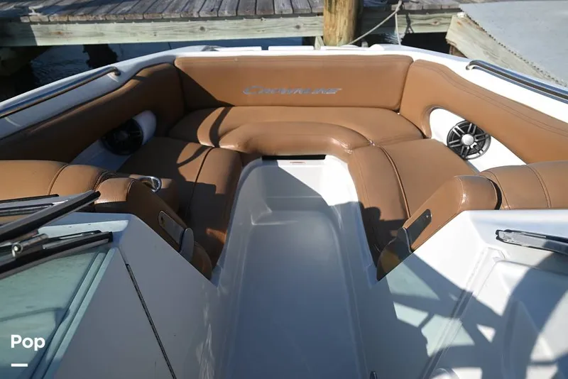 Slide: The Image of Crownline Boats E235XS 2023 - 16096559