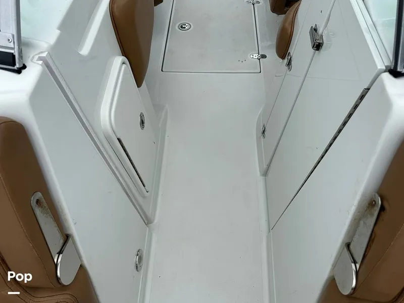 Slide: The Image of Crownline Boats E235XS 2023 - 16803449