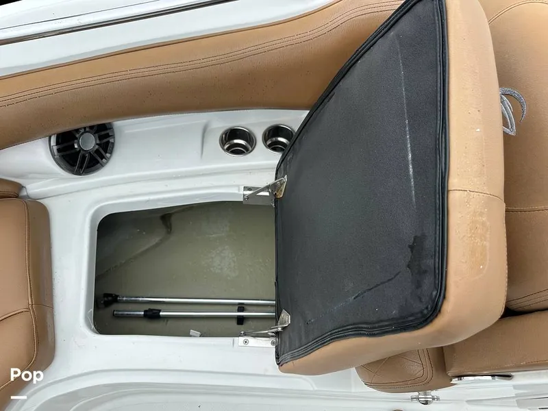 Slide: The Image of Crownline Boats E235XS 2023 - 16803452