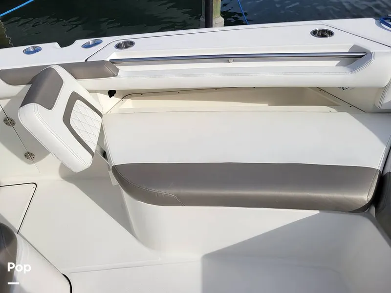 Slide: The Image of World Cat 325CC 2023 - 16115497