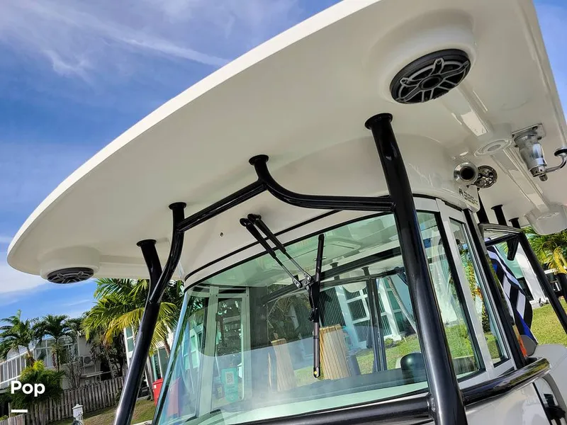 Slide: The Image of World Cat 325CC 2023 - 16115511