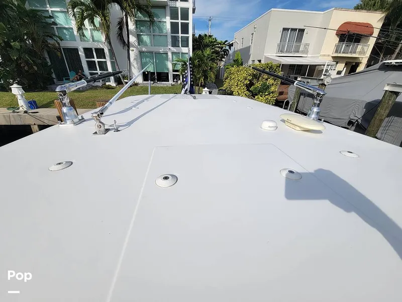 Slide: The Image of World Cat 325CC 2023 - 16115515