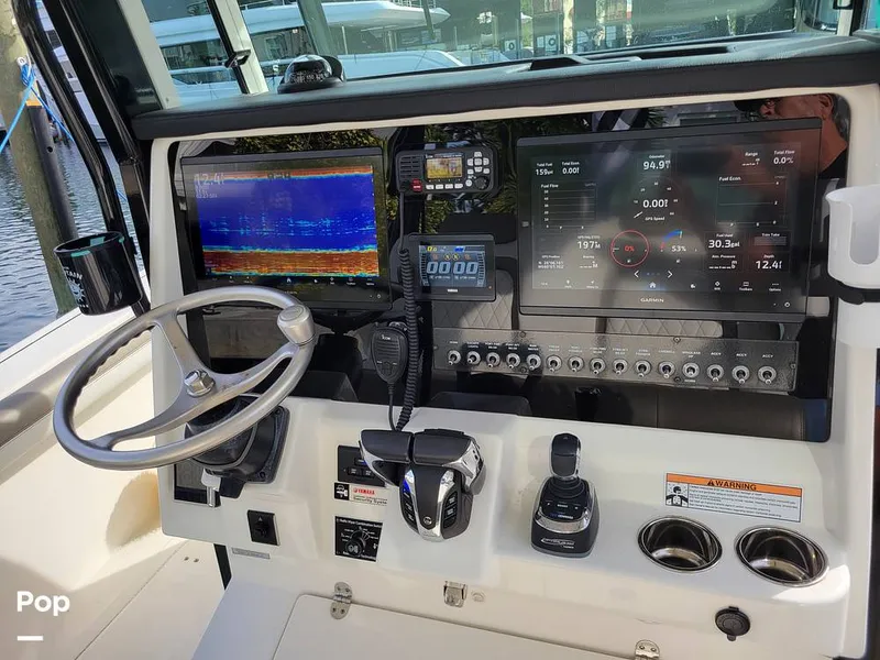 Slide: The Image of World Cat 325CC 2023 - 16115479