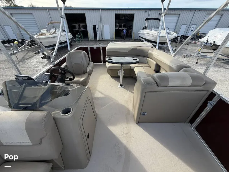 Slide: The Image of SunChaser Geneva 22CRS 2022 - 16130047