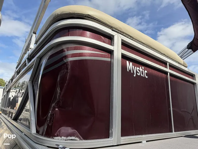 Slide: The Image of SunChaser Geneva 22CRS 2022 - 16128883