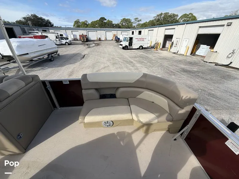 Slide: The Image of SunChaser Geneva 22CRS 2022 - 16130045