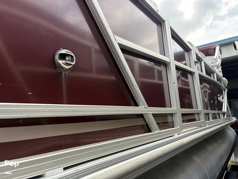 Slide: The Image of SunChaser Geneva 22CRS 2022 - 16128844