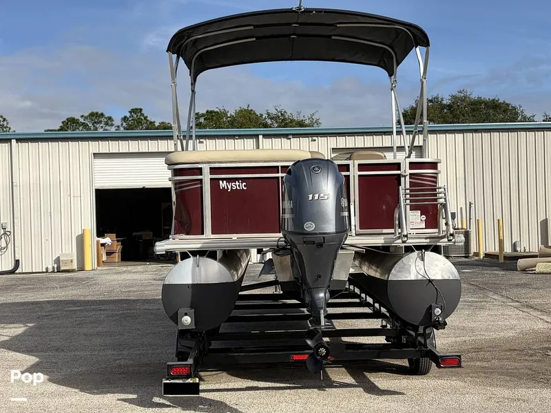 Slide: The Image of SunChaser Geneva 22CRS 2022 - 16128831