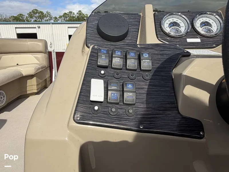 Slide: The Image of SunChaser Geneva 22CRS 2022 - 16128865