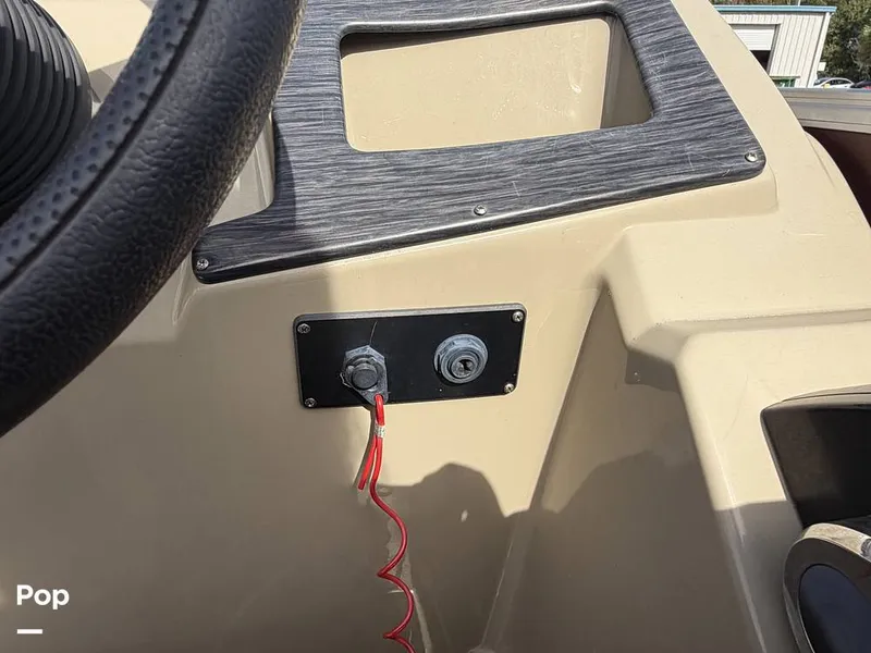 Slide: The Image of SunChaser Geneva 22CRS 2022 - 16128870