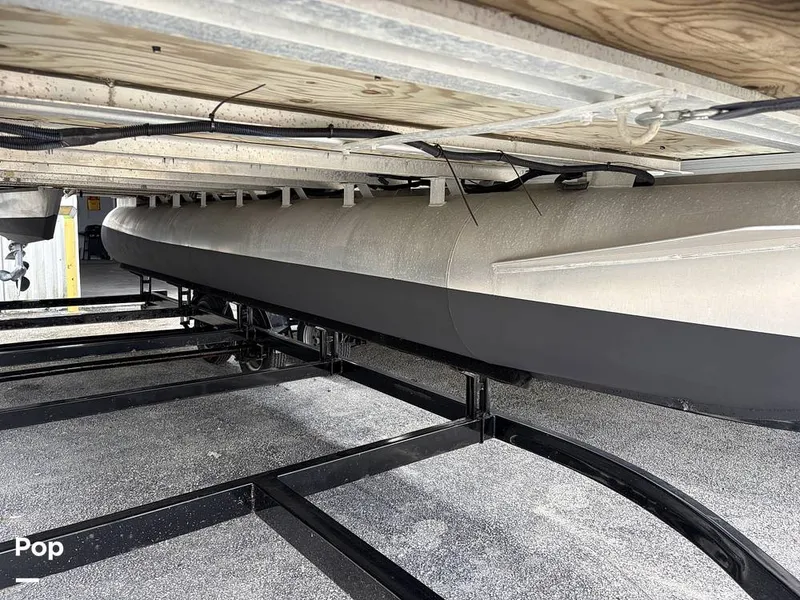 Slide: The Image of SunChaser Geneva 22CRS 2022 - 16130067