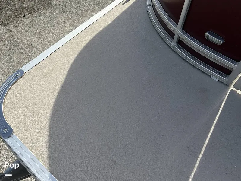 Slide: The Image of SunChaser Geneva 22CRS 2022 - 16130075