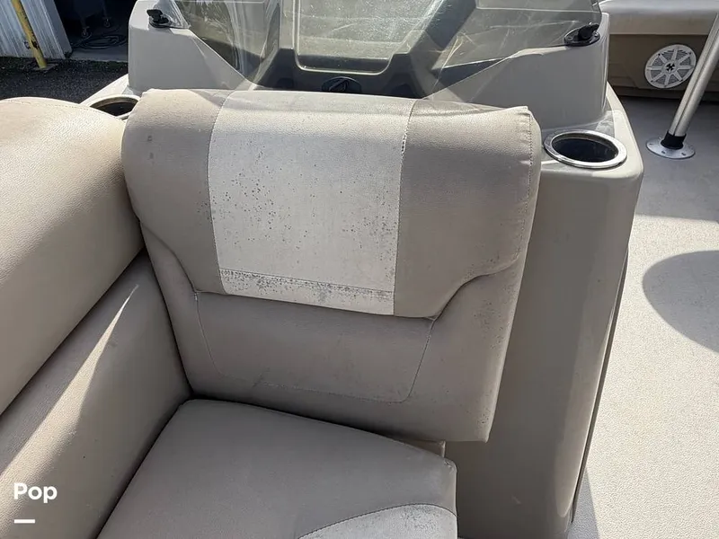 Slide: The Image of SunChaser Geneva 22CRS 2022 - 16130083