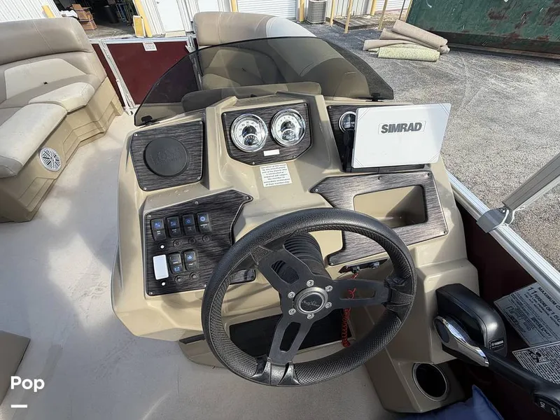 Slide: The Image of SunChaser Geneva 22CRS 2022 - 16130053