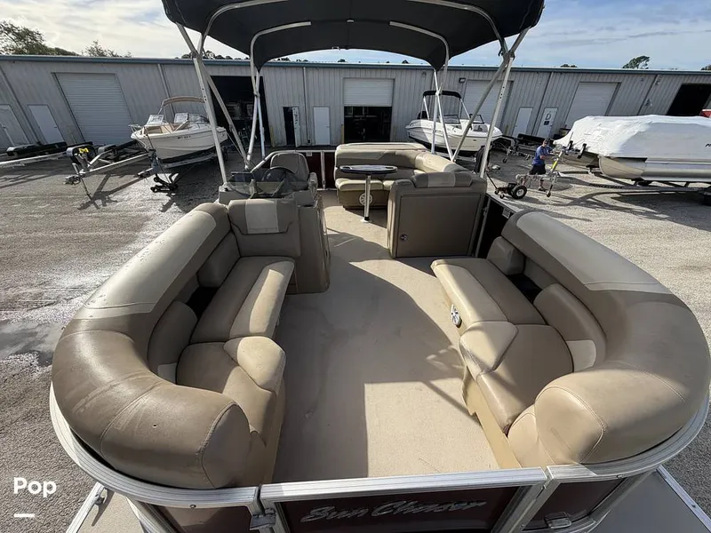 Slide: The Image of SunChaser Geneva 22CRS 2022 - 16130042