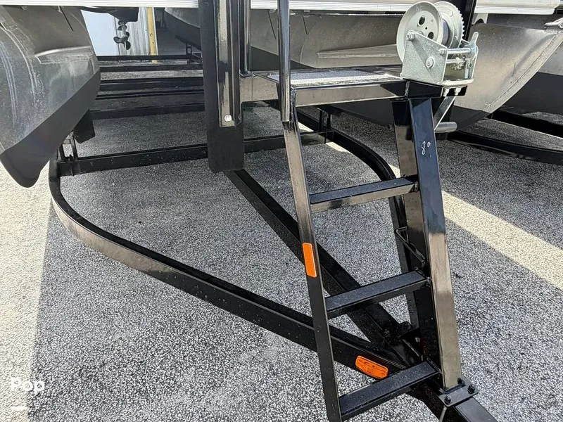 Slide: The Image of SunChaser Geneva 22CRS 2022 - 16130095