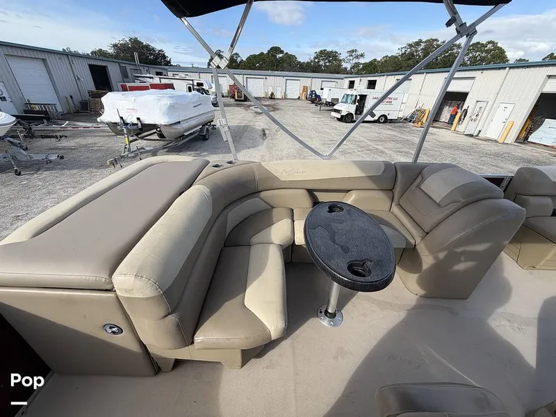 Slide: The Image of SunChaser Geneva 22CRS 2022 - 16130048