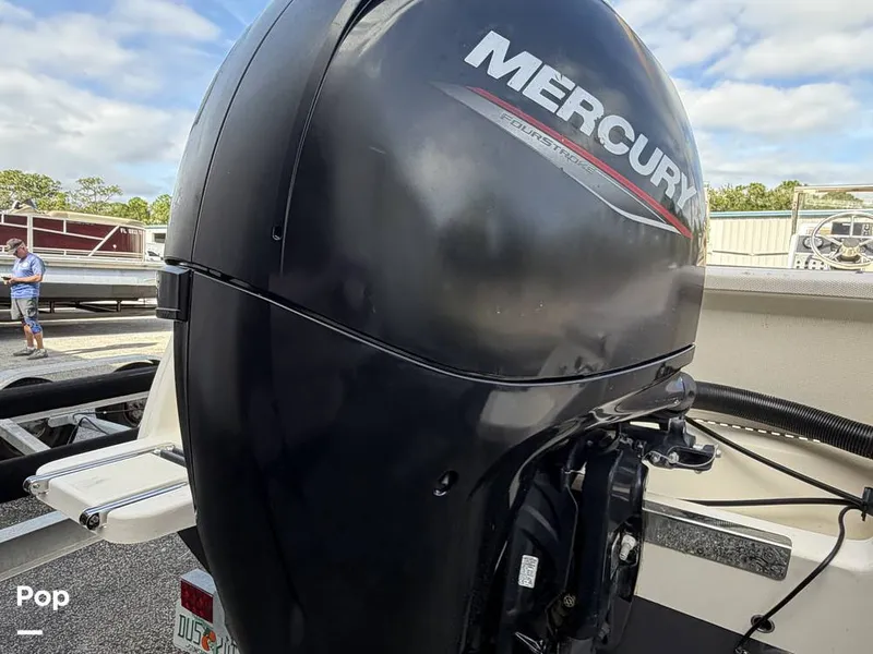 Slide: The Image of Scout 210 Dorado 2022 - 16130257