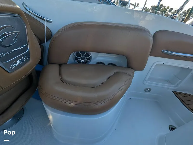 Slide: The Image of Crownline Boats E235 XS 2023 - 16098431