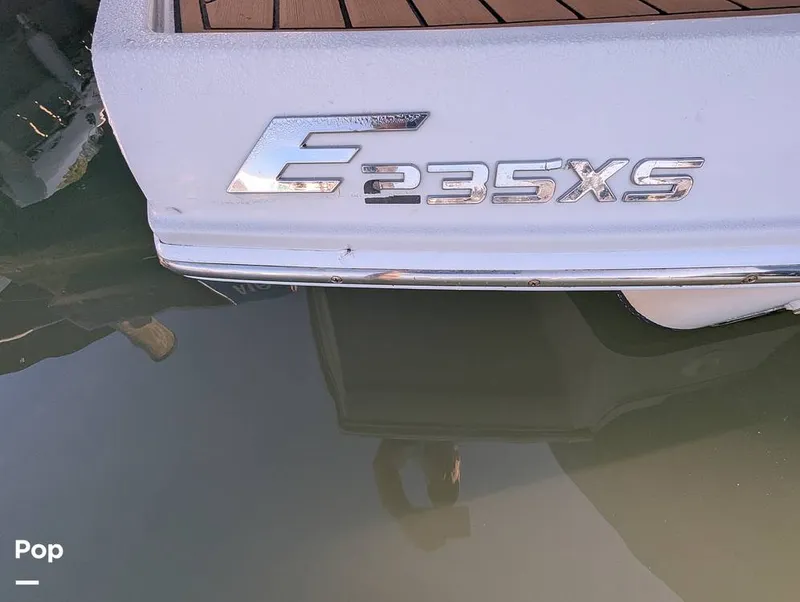 Slide: The Image of Crownline Boats E235 XS 2023 - 16098469