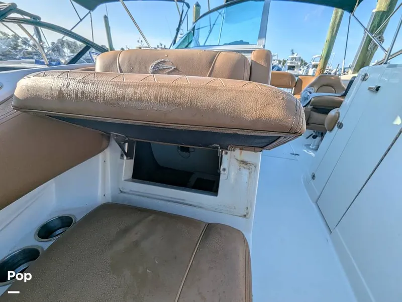 Slide: The Image of Crownline Boats E235 XS 2023 - 16098499