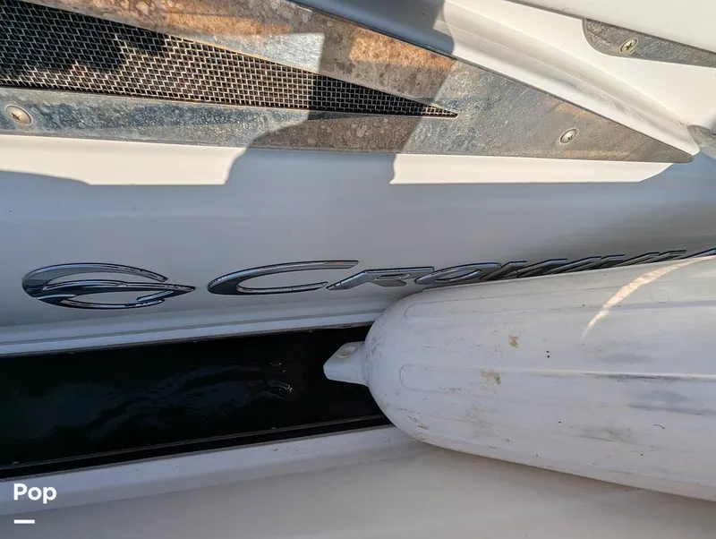 Slide: The Image of Crownline Boats E235 XS 2023 - 16098551