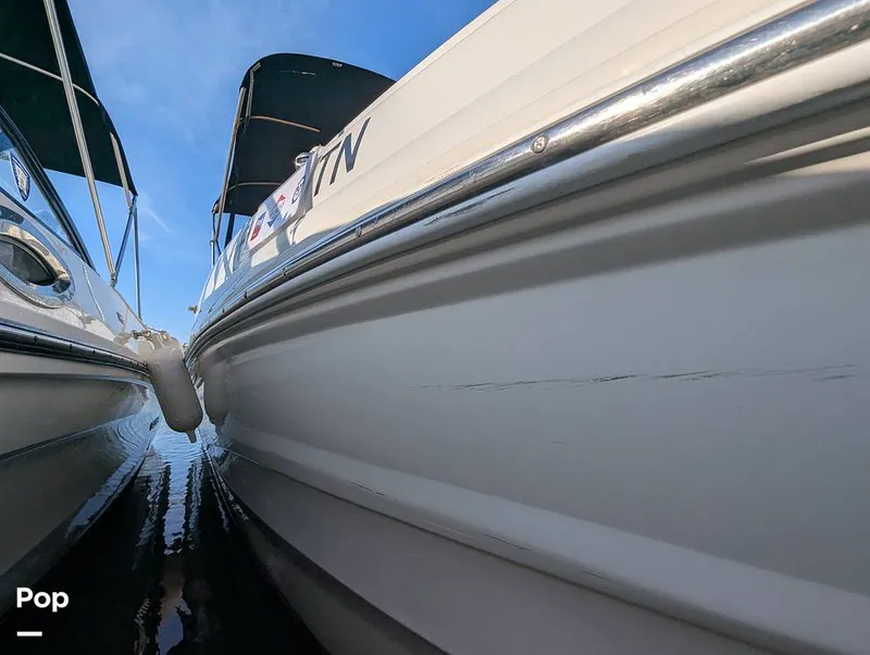 Slide: The Image of Crownline Boats E235 XS 2023 - 16098554