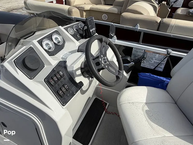 Slide: The Image of SunChaser Geneva 22 DS CRS 2022 - 16133431