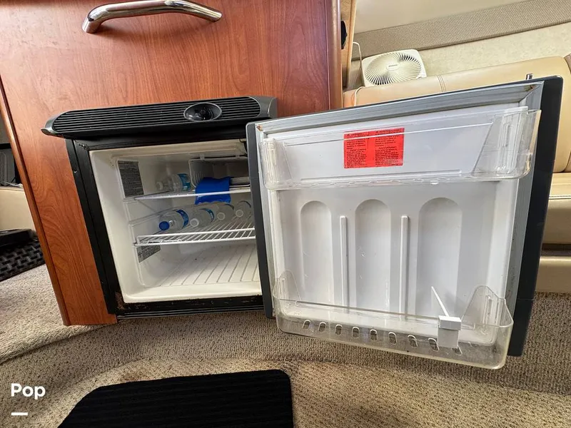 Slide: The Image of Bayliner 245 2005 - 16333829