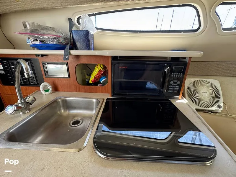 Slide: The Image of Bayliner 245 2005 - 16333830