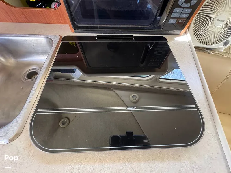 Slide: The Image of Bayliner 245 2005 - 16333832