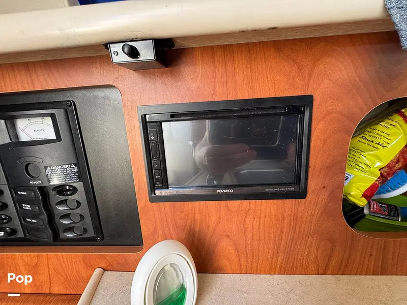 Slide: The Image of Bayliner 245 2005 - 16333836