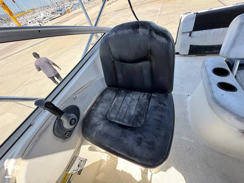 Slide: The Image of Bayliner 245 2005 - 16333847