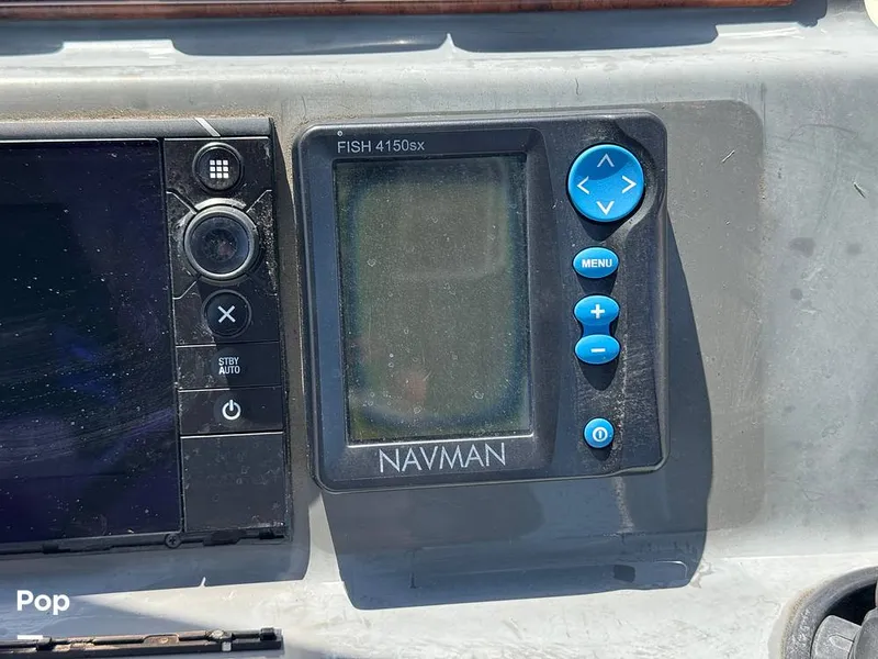 Slide: The Image of Bayliner 245 2005 - 16333852