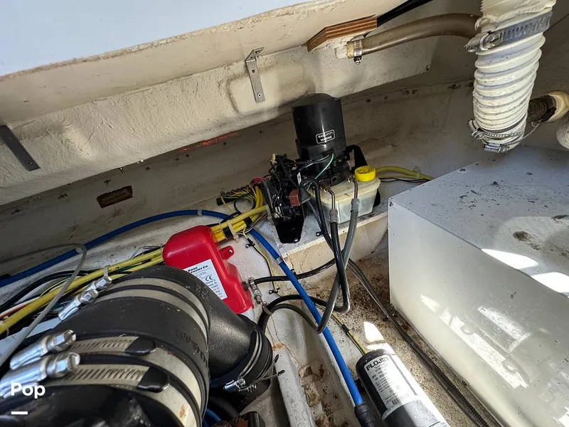 Slide: The Image of Bayliner 245 2005 - 16333875