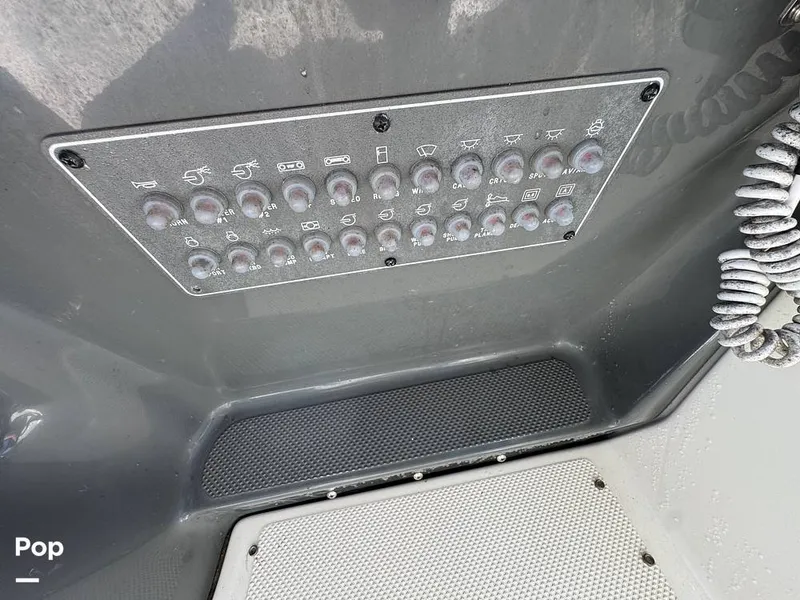 Slide: The Image of Bayliner 245 2005 - 16333877